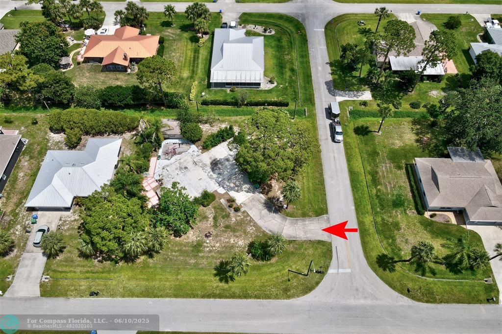 702 Lake Drive Sebastian, FL 32958 - Photo 10 of 14 an aerial view of a house