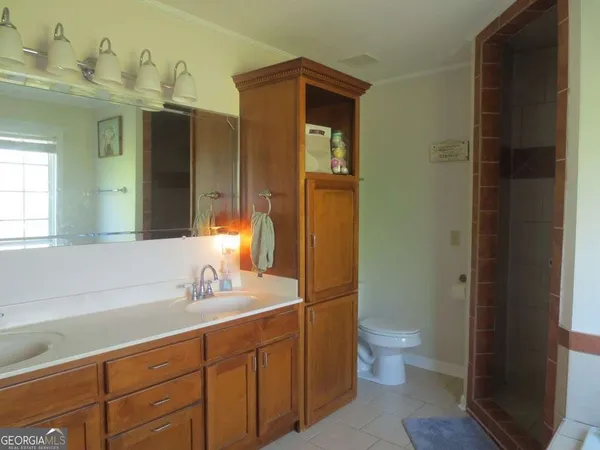 $324,000 | 445 Southside Drive, Lyons, GA 30436