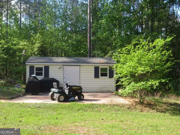 $324,000 | 445 Southside Drive, Lyons, GA 30436