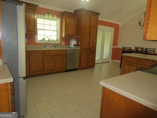$324,000 | 445 Southside Drive, Lyons, GA 30436