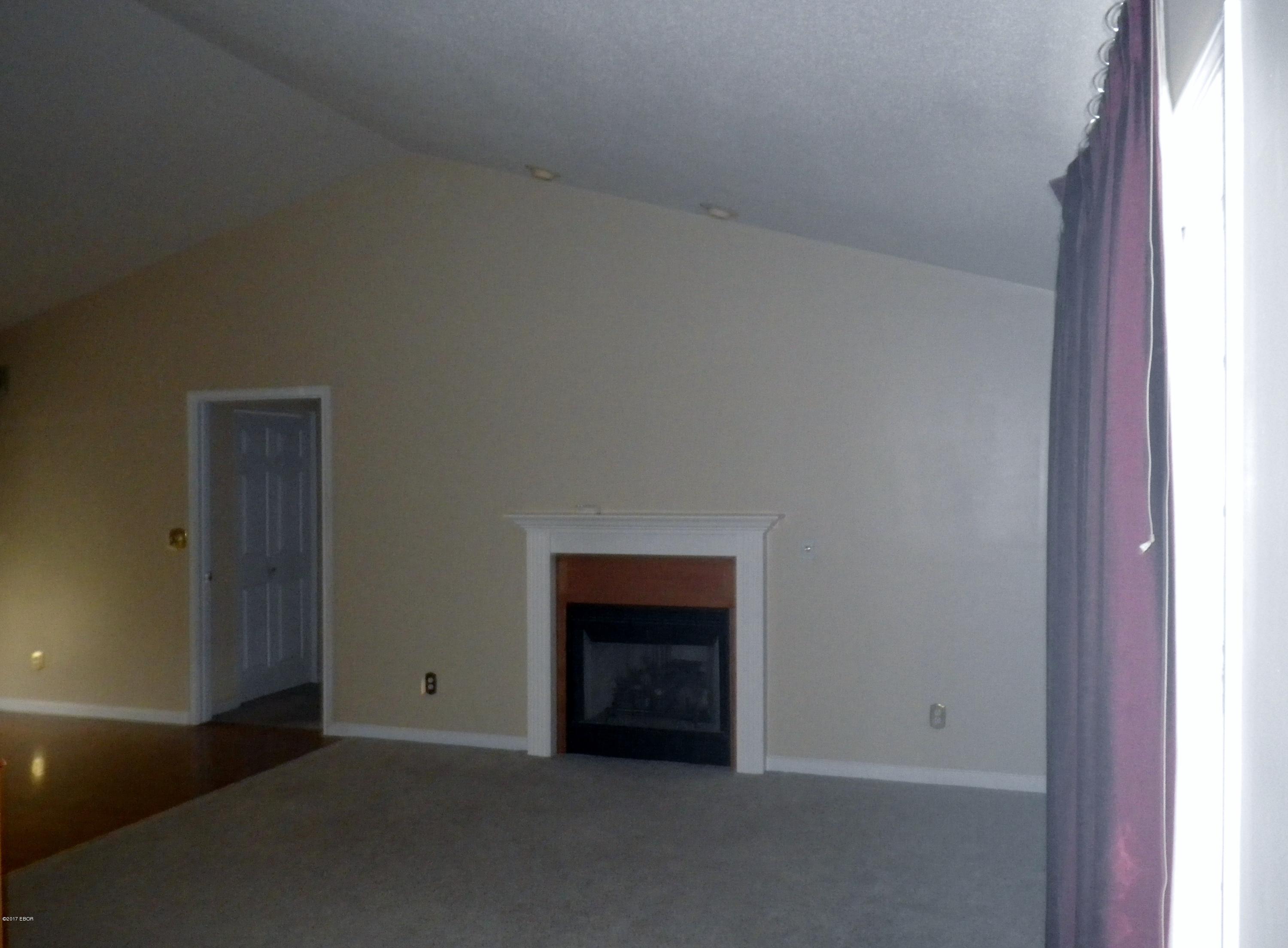 317 Roddy Road Salem, IL 62881 - Photo 12 of 33 Gallery Image 12