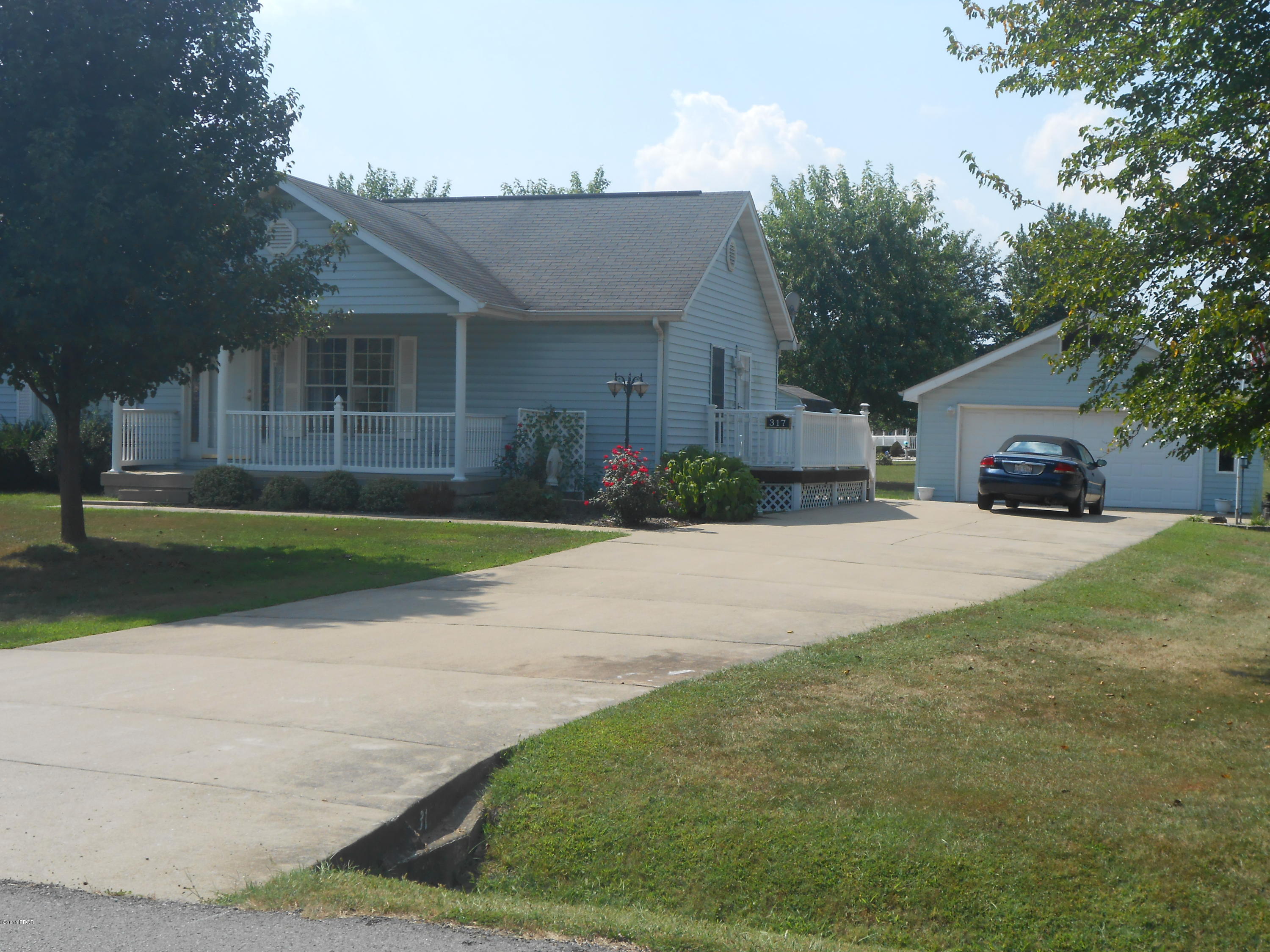 317 Roddy Road Salem, IL 62881 - Photo 29 of 33 Gallery Image 29