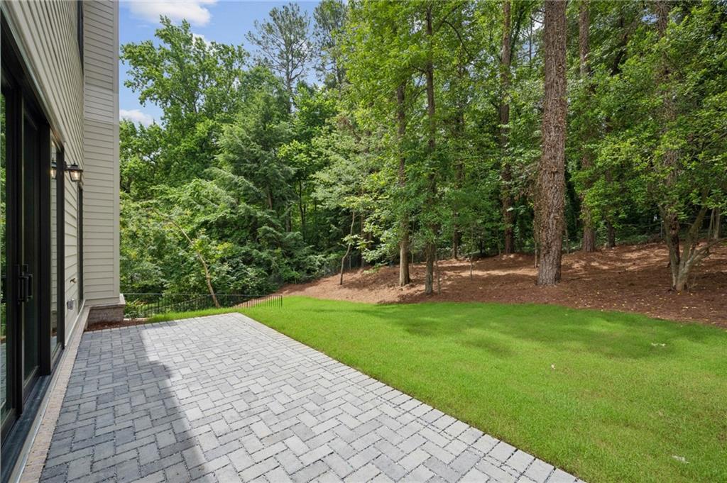 680 Edgewater Trail Atlanta, GA 30328 - Photo 32 of 34