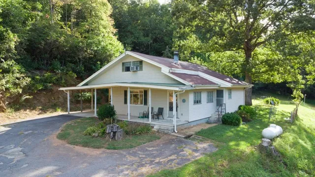 $1,500,000 | 239 Glenn Elliott Road, Suches, GA 30572