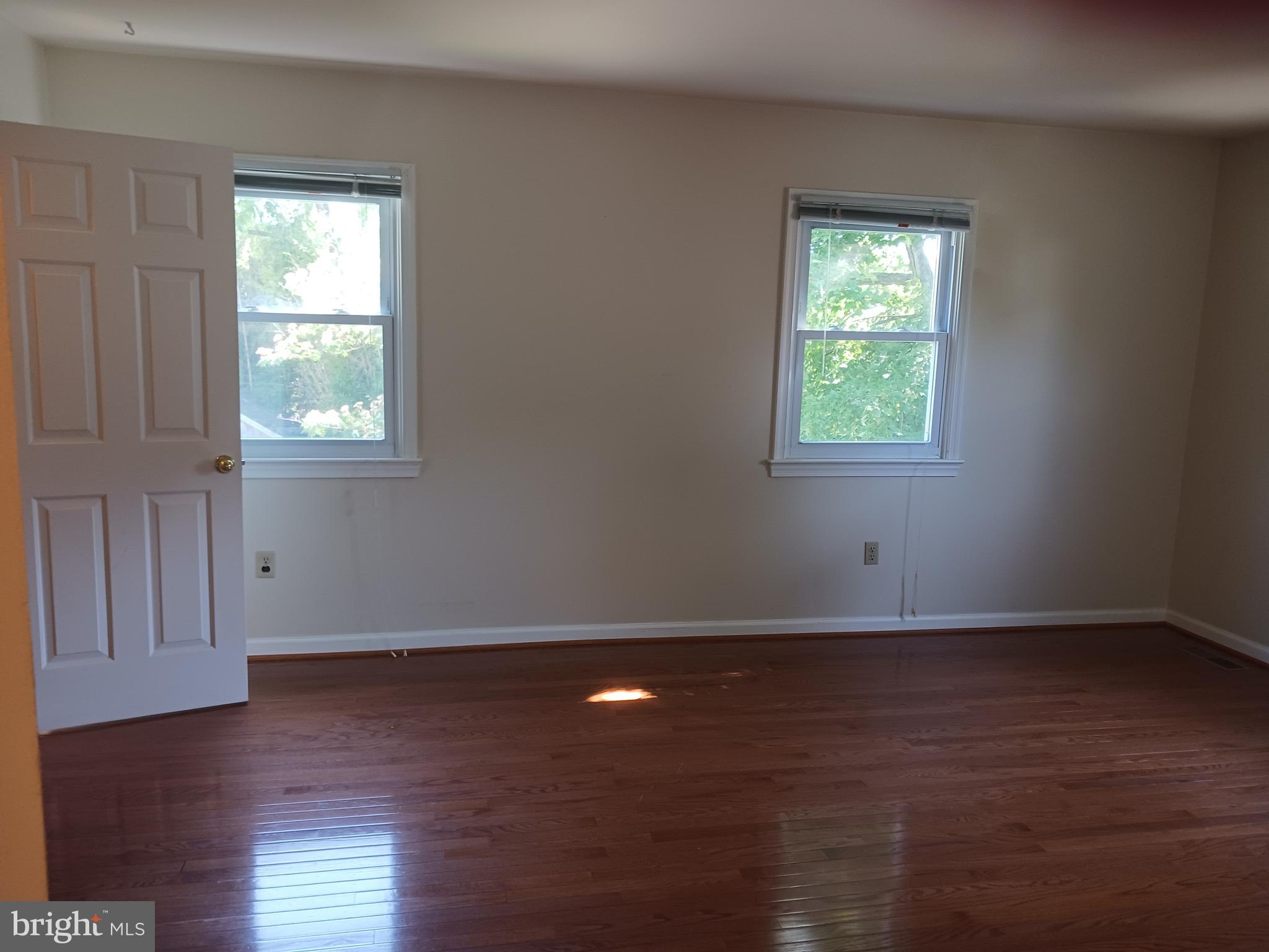 11110 Midvale Road Kensington, MD 20895 - Photo 18 of 32 Spacious Bedroom