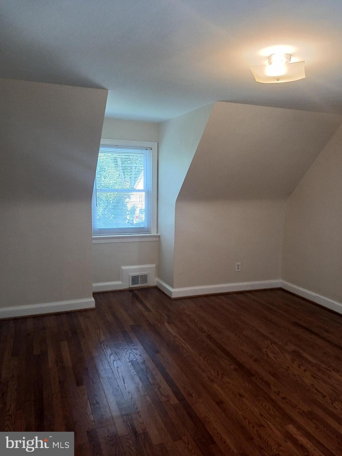 11110 Midvale Road Kensington, MD 20895 - Photo 27 of 32 3rd Bedroom
