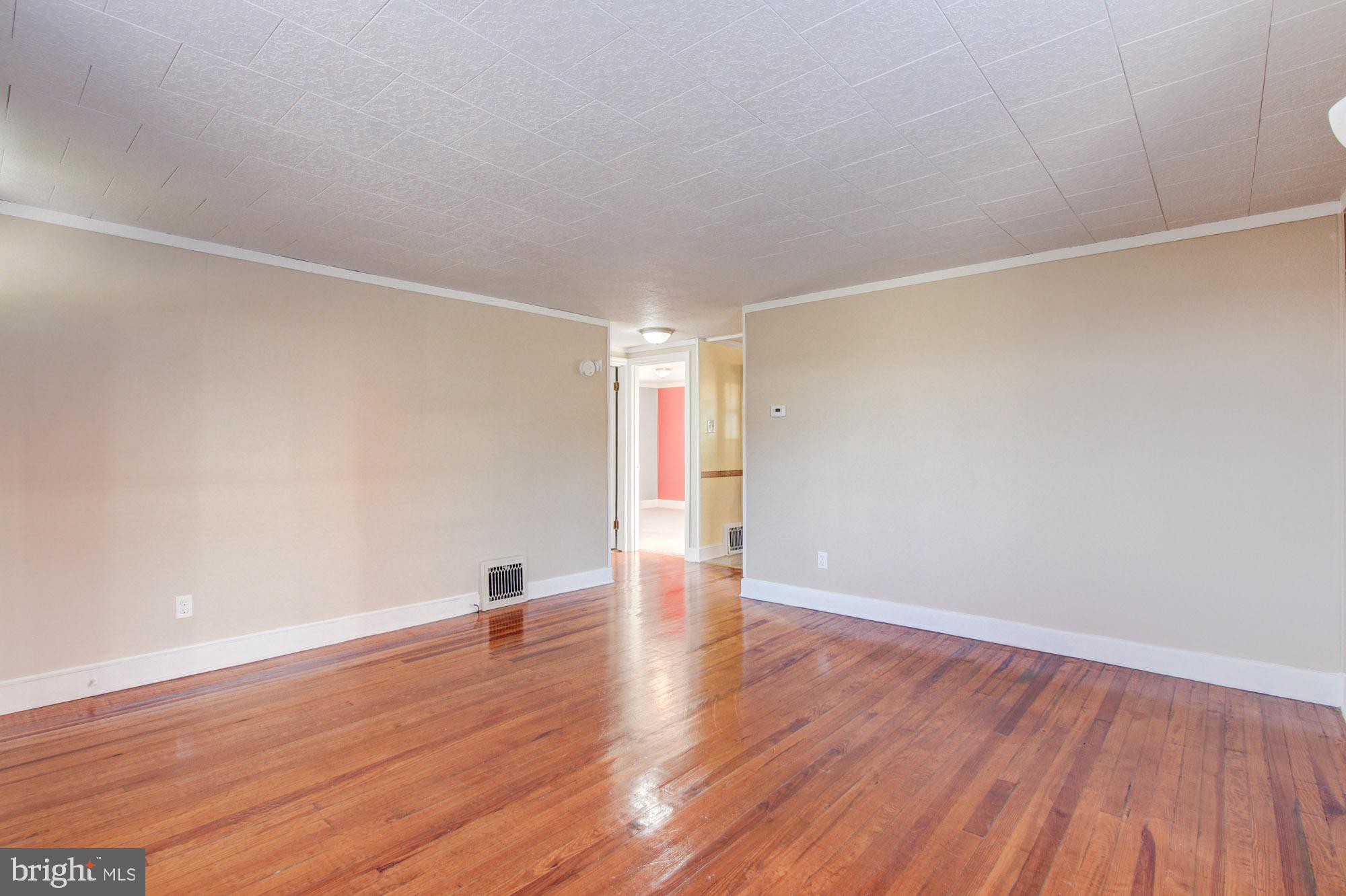 2182 Windsor Road Windsor, PA 17366 - Photo 4 of 26