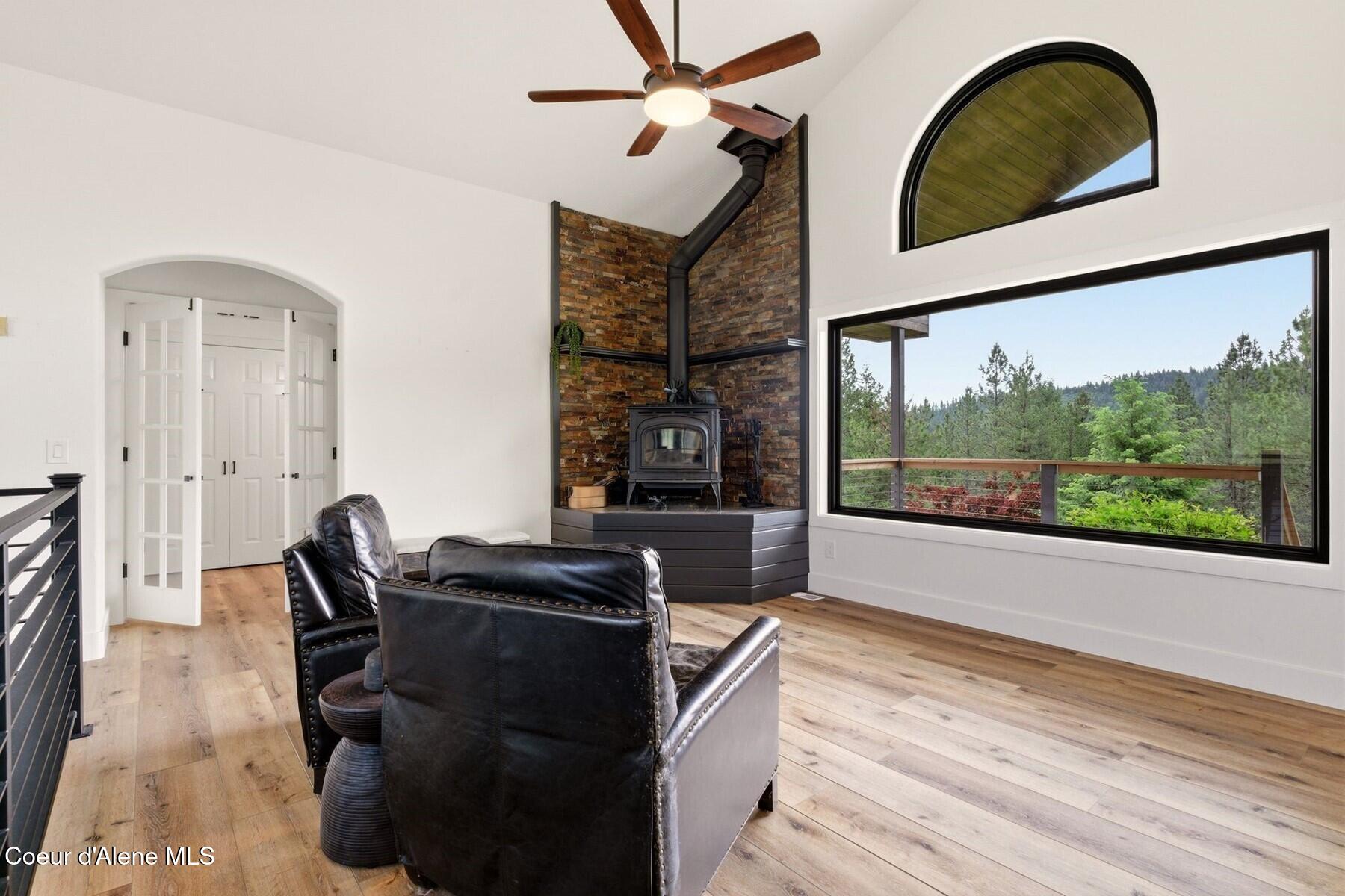 10988 West Thompson Road Coeur D'Alene, ID 83814 - Photo 15 of 71 Your Cozy Escape