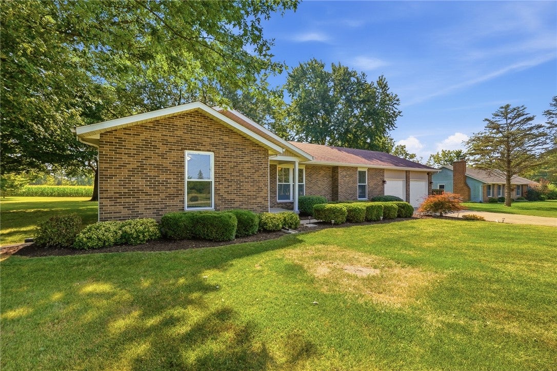 3620 Old Mill Road Springfield, OH 45502 - Photo 2 of 31