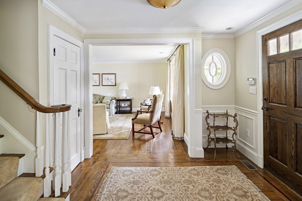 35 Rosalie Road Newton, MA 02459 - Photo 4 of 36 Gallery Image 4