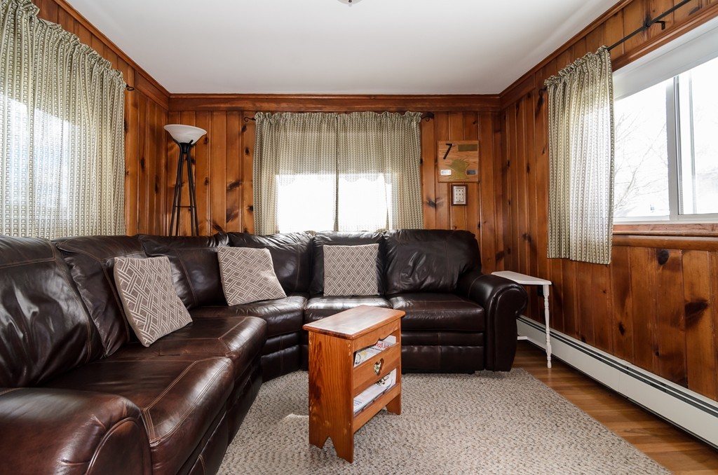 17 Beverly Road Natick, MA 01760 - Photo 4 of 19