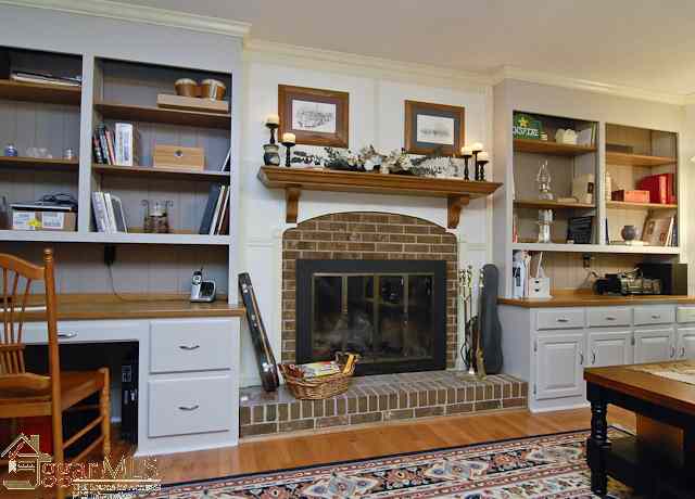 4 Colony Road Taylors, SC 29687 - Photo 5 of 25 Gallery Image 5