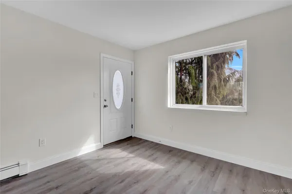 $629,900 | 7 Roan Lane, Riverhead, NY 11901