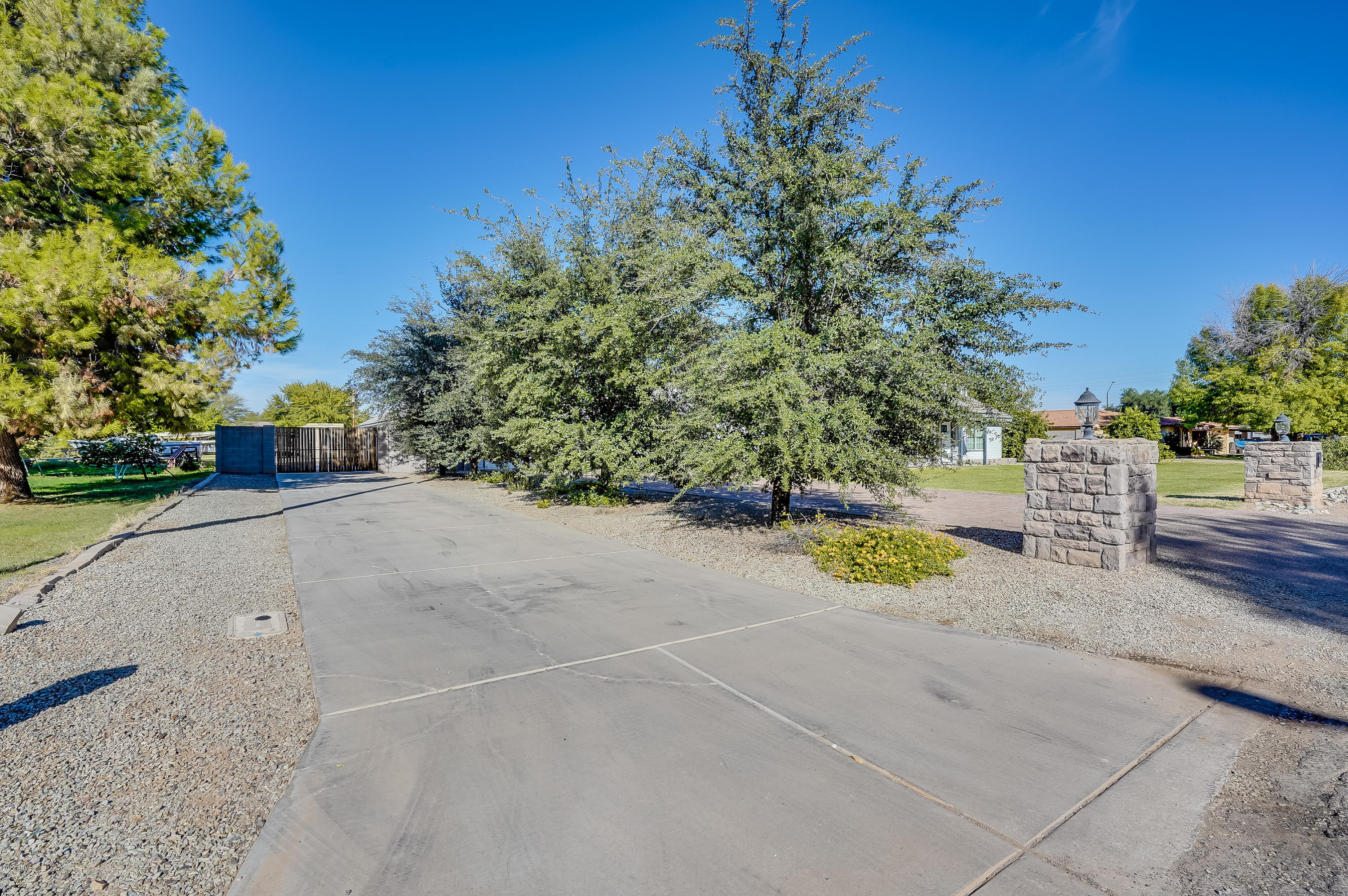 2336 East Willis Road Gilbert, AZ 85297 - Photo 3 of 76 Willis-5