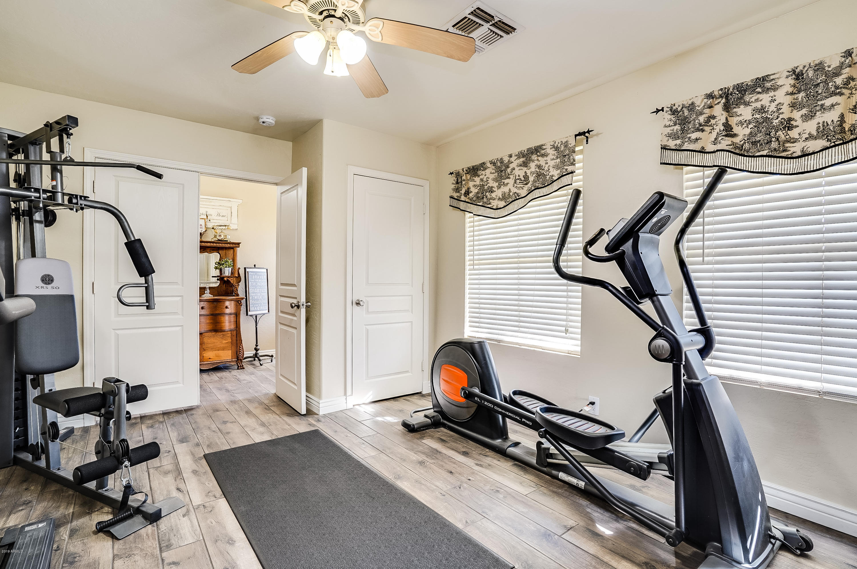 2336 East Willis Road Gilbert, AZ 85297 - Photo 7 of 76 Willis-10