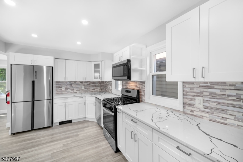 16 New Street, Unit 2 Montclair, NJ 07042 - Photo 6 of 17