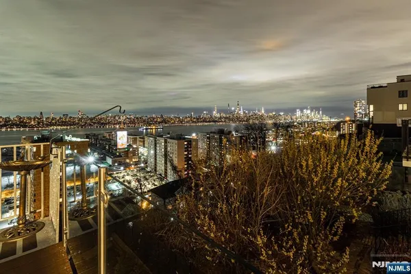 $3,400 | 152 Pine Street, Cliffside Park, NJ 07010