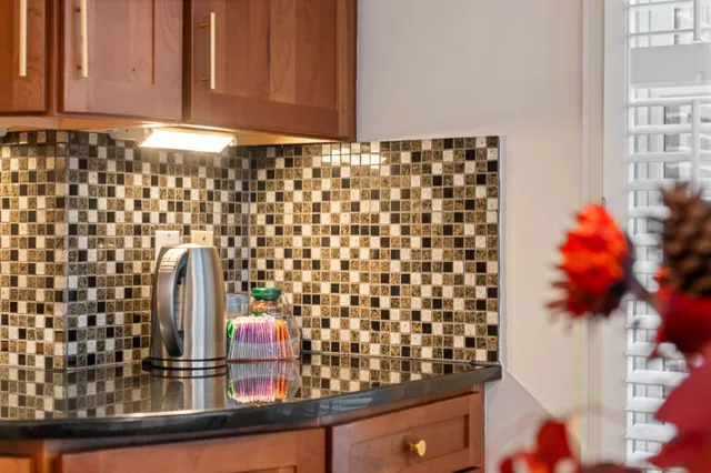 $3,295 | 1008 Portland Avenue, Minneapolis, MN 55404