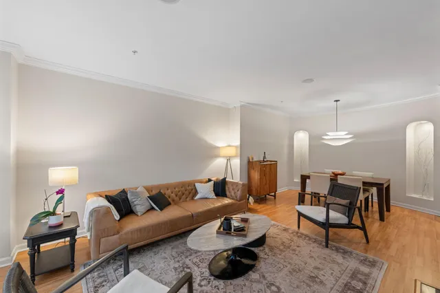 $3,295 | 1008 Portland Avenue, Minneapolis, MN 55404