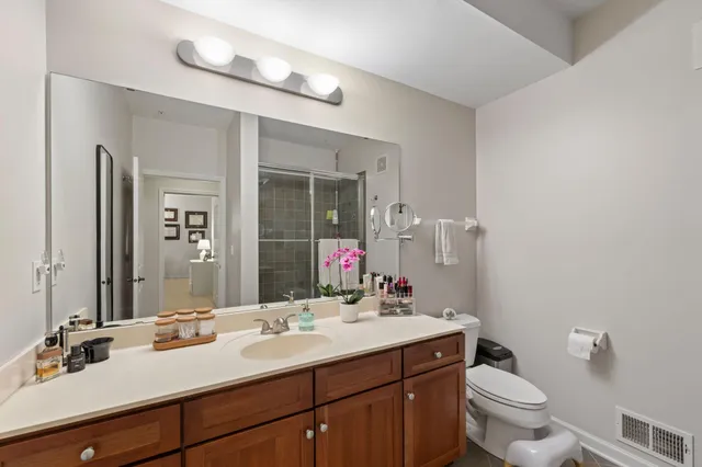 $3,295 | 1008 Portland Avenue, Minneapolis, MN 55404