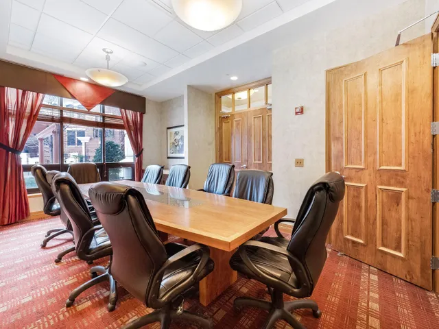 $3,295 | 1008 Portland Avenue, Minneapolis, MN 55404