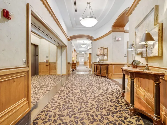 $3,295 | 1008 Portland Avenue, Minneapolis, MN 55404