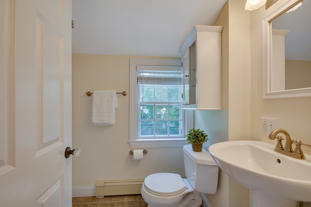 17 Nash Road Acton, MA 01720 - Photo 16 of 36 Gallery Image 16