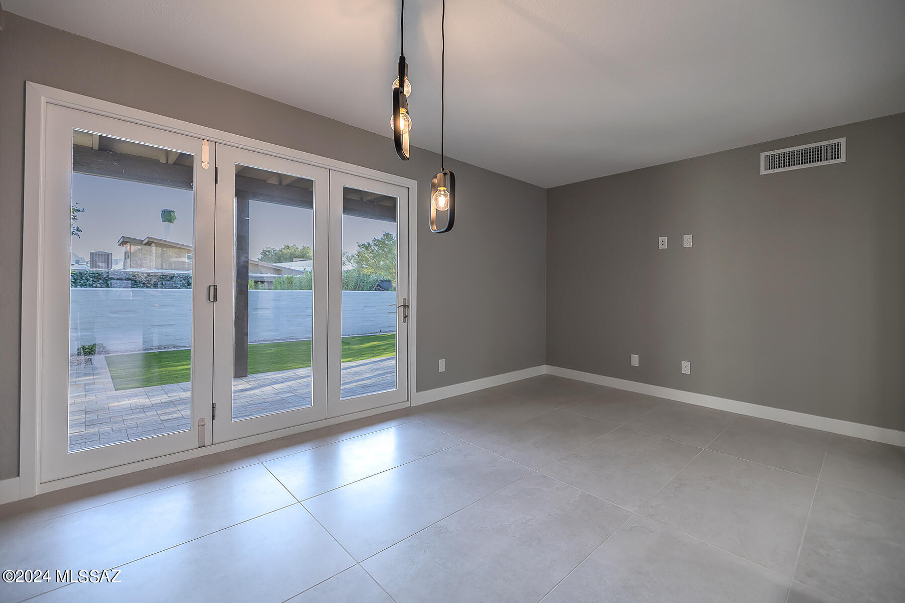 7440 East Wandering Road Tucson, AZ 85750 - Photo 7 of 34 Gallery Image 7