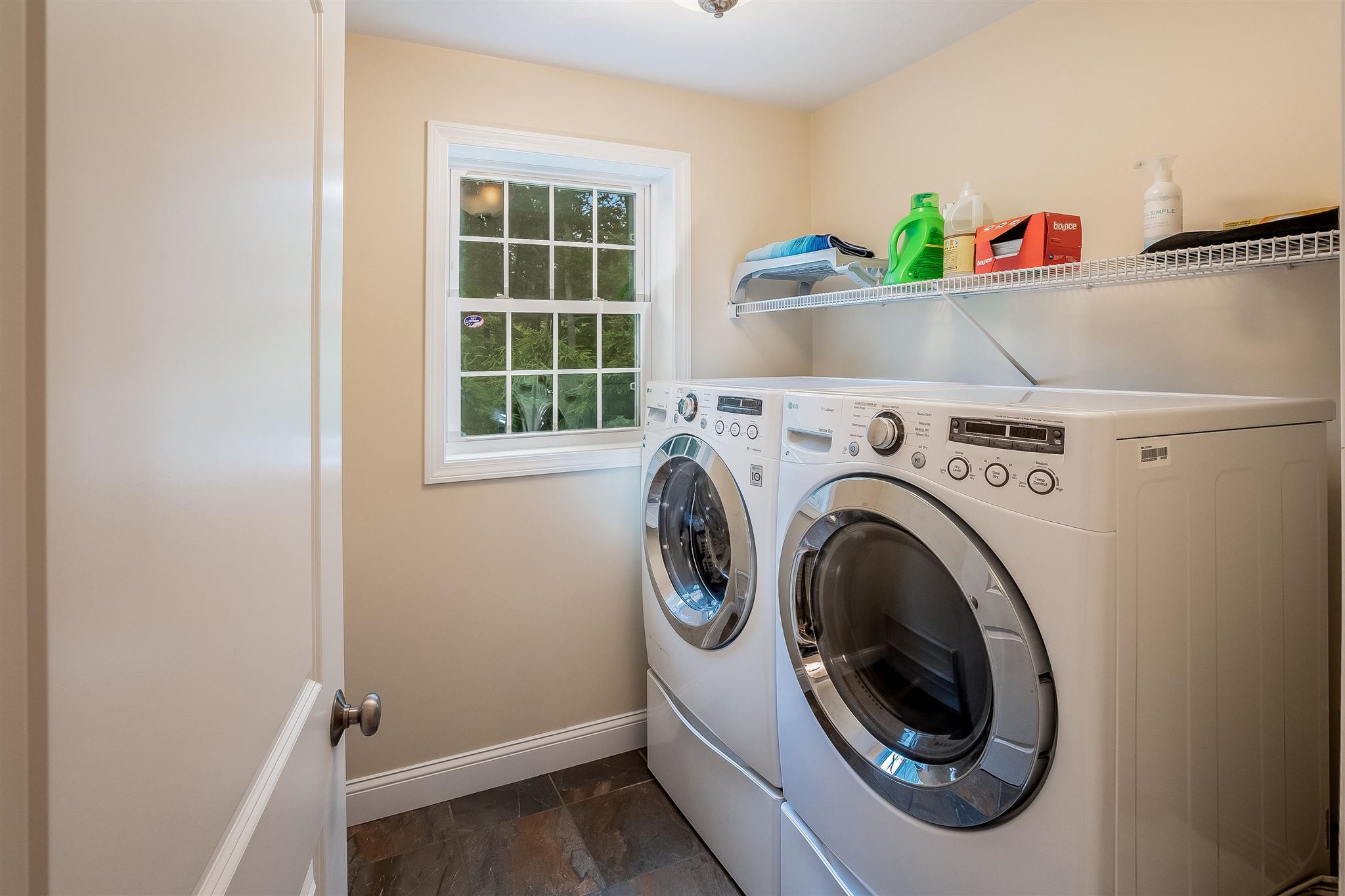7 Mallard Road Windham, NH 03087 - Photo 27 of 40 Gallery Image 27