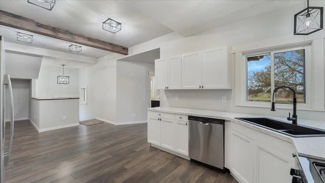 $365,000 | 38502 County State Aid Highway 30, Eden Valley, MN 55329