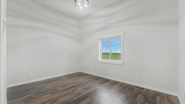 $365,000 | 38502 County State Aid Highway 30, Eden Valley, MN 55329