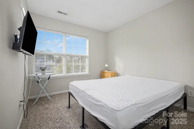 a view of livingroom with furniture