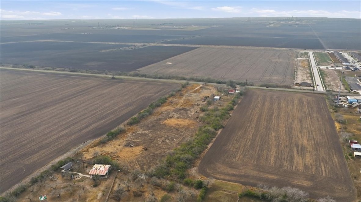 1620 Rand Morgan Road Corpus Christi, TX 78409 - Photo 2 of 9