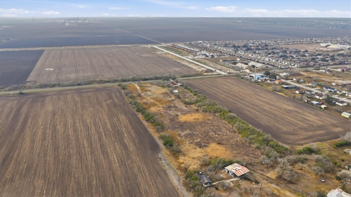 1620 Rand Morgan Road Corpus Christi, TX 78409 - Photo 3 of 9