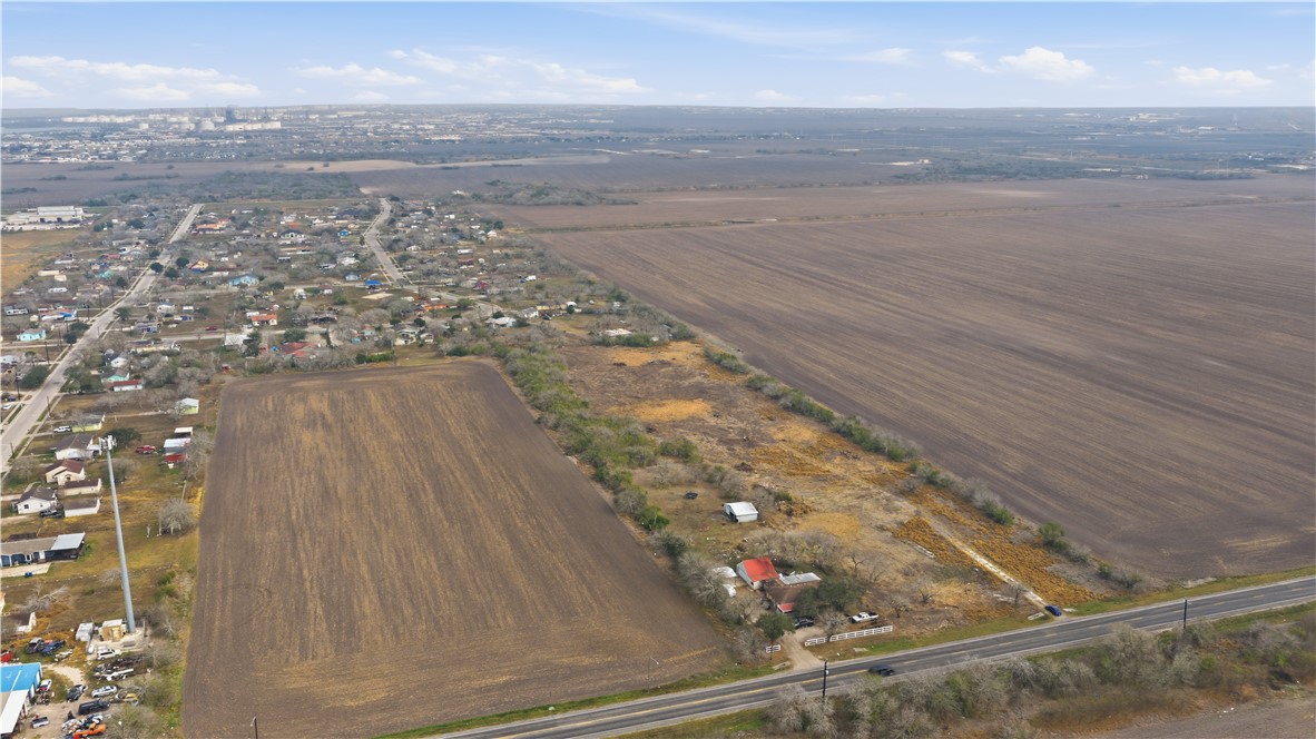 1620 Rand Morgan Road Corpus Christi, TX 78409 - Photo 5 of 9