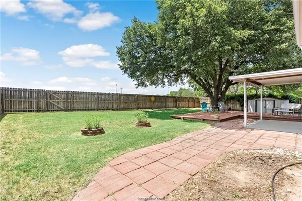 $345,000 | 3704 Eastshire Court, Bryan, TX 77802