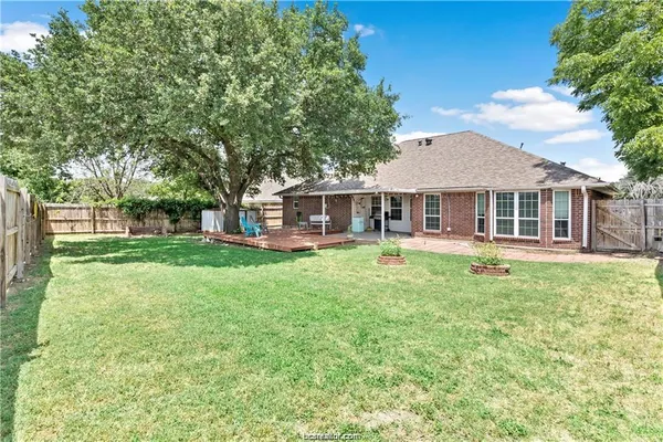 $345,000 | 3704 Eastshire Court, Bryan, TX 77802