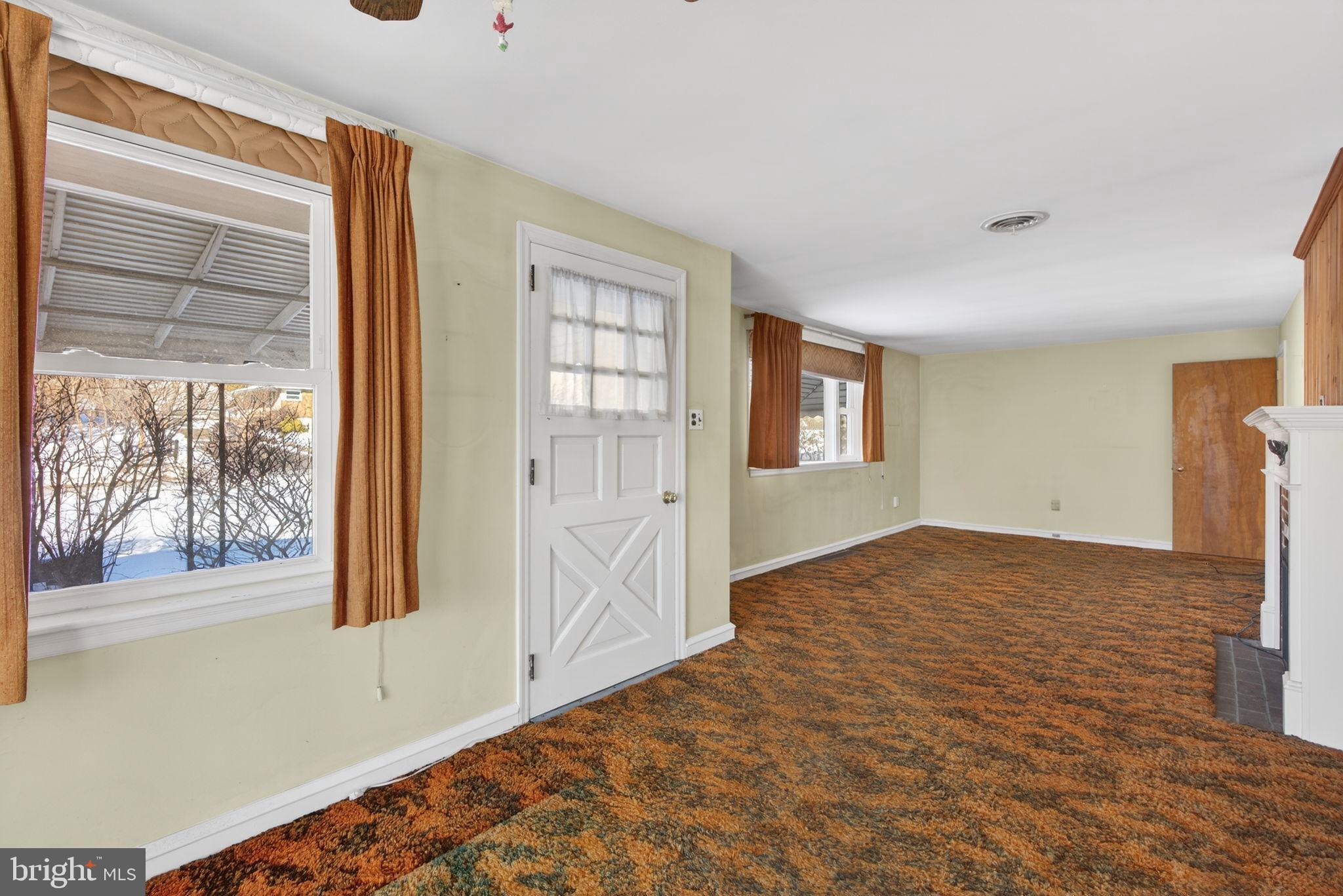 2016 North Trooper Road Norristown, PA 19403 - Photo 15 of 53 Spacious room with natural light and charm.