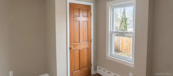 $2,200 | 162 5th Avenue, Bay Shore, NY 11706