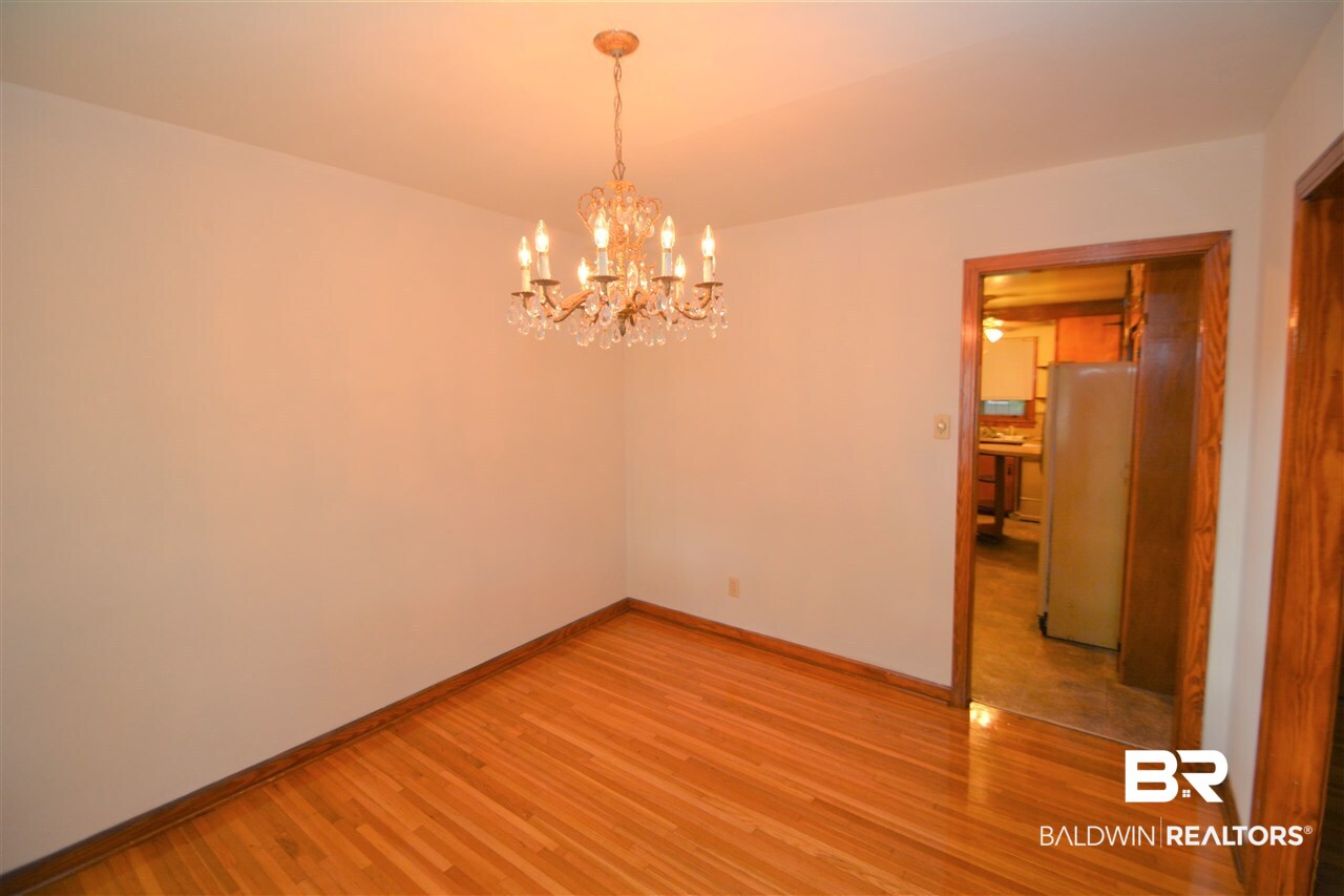 5454 Moffett Road Mobile, AL 36618 - Photo 7 of 31