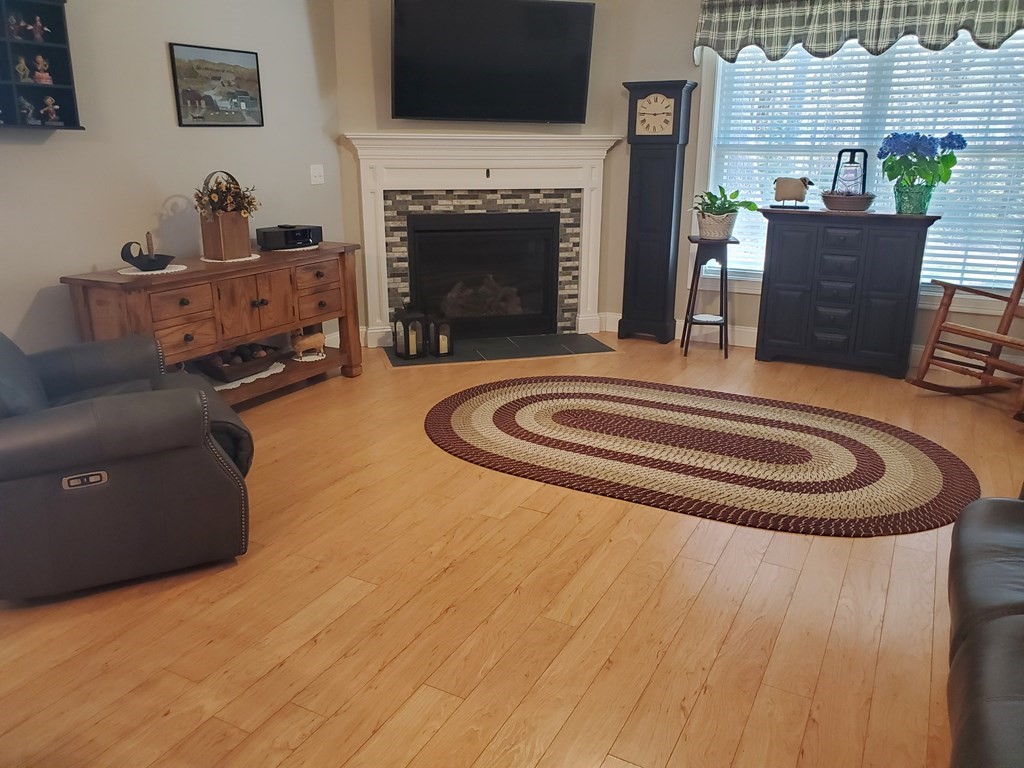 30 Rivers Edge Drive, Unit 30 Coventry, RI 02816 - Photo 13 of 26 Gallery Image 13