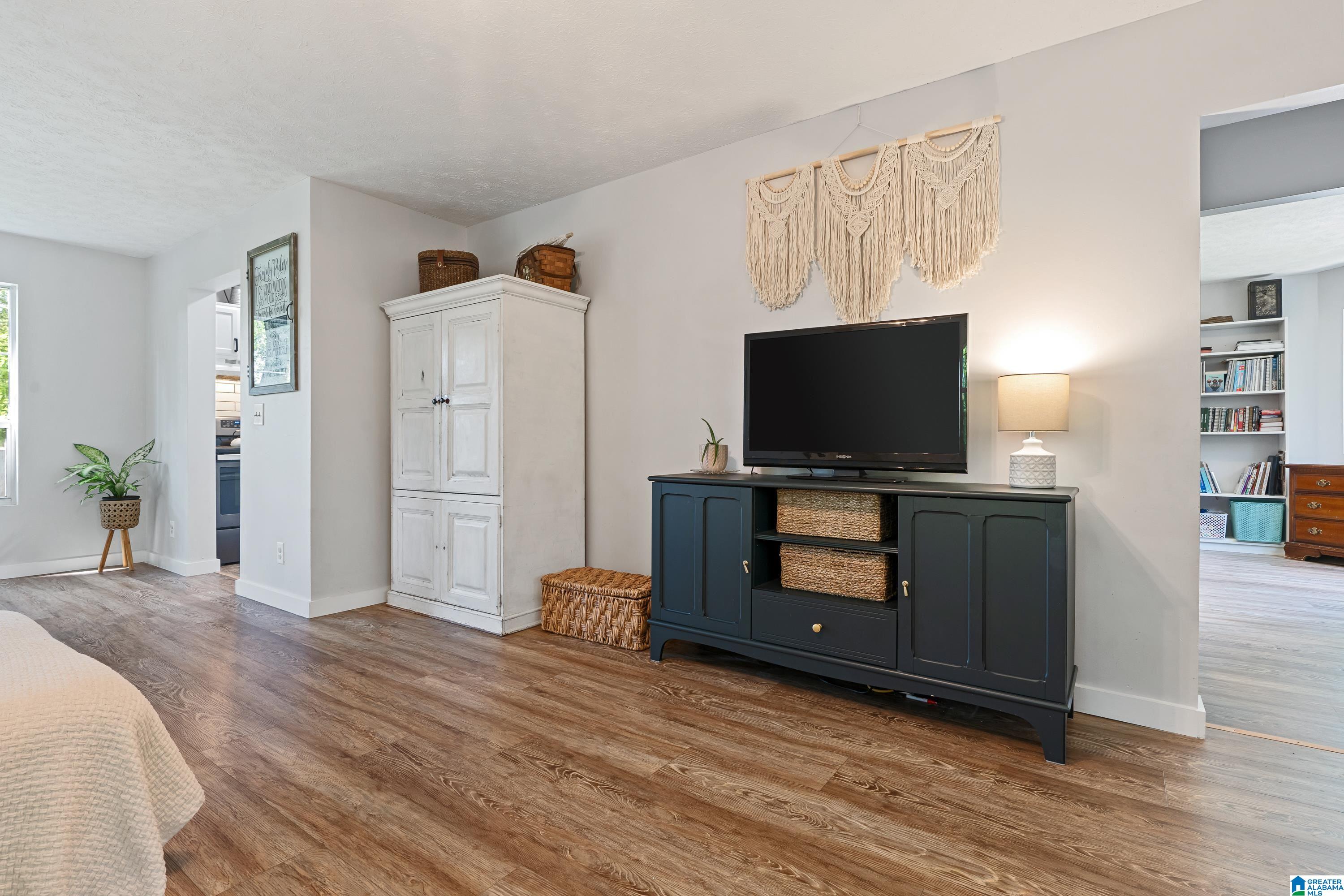 929 Hitching Post Lane Birmingham, AL 35210 - Photo 7 of 49