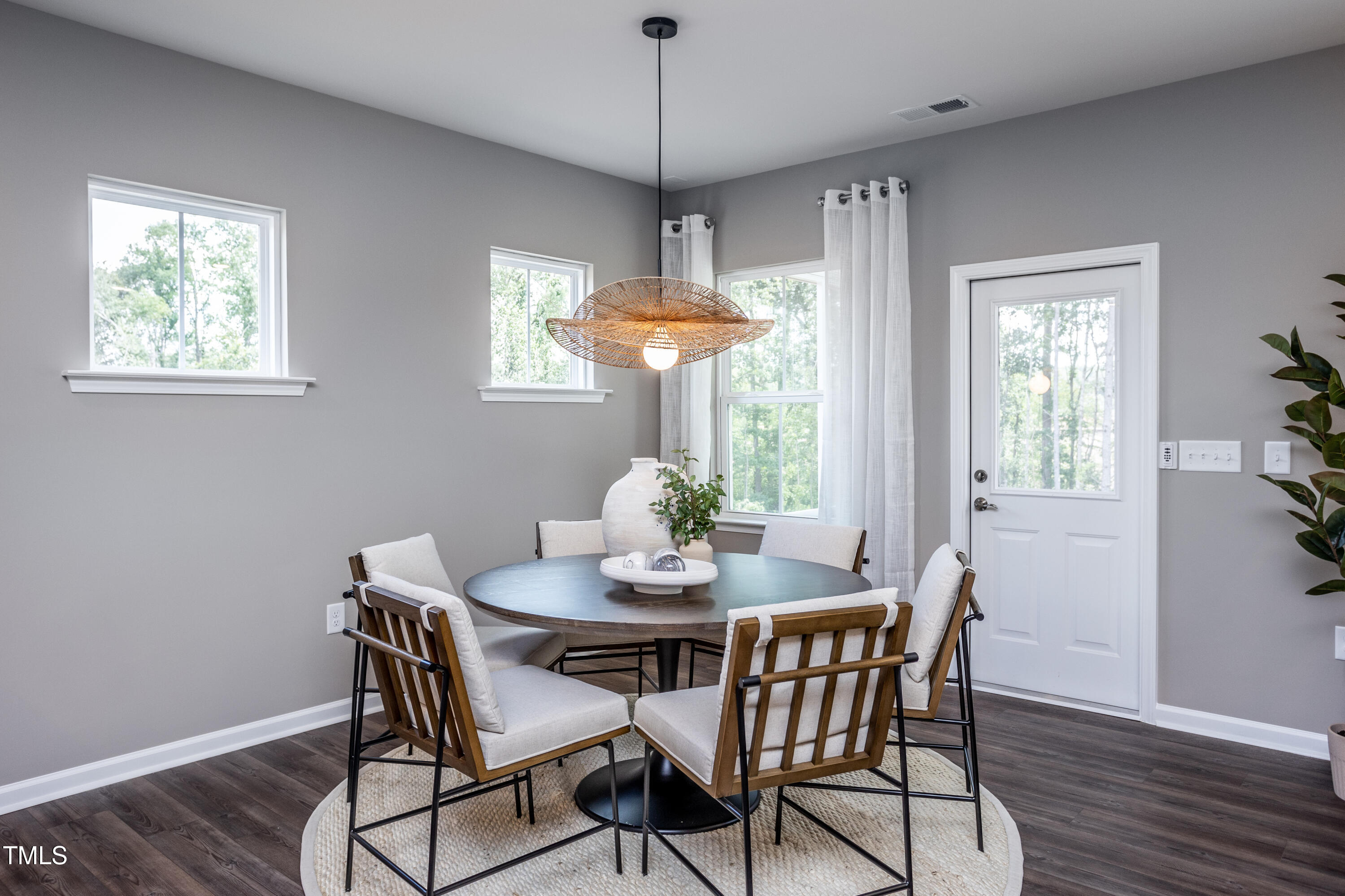 561 Fosterton Cottage Way Raleigh, NC 27603 - Photo 20 of 21 Hampton009