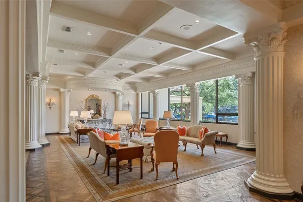 $3,875 | 6335 West Northwest Highway, Unit 614, Dallas, TX 75225