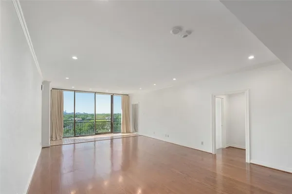 $3,875 | 6335 West Northwest Highway, Unit 614, Dallas, TX 75225