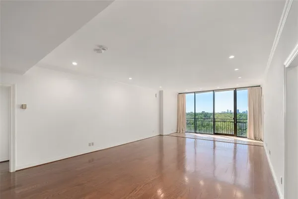 $3,875 | 6335 West Northwest Highway, Unit 614, Dallas, TX 75225