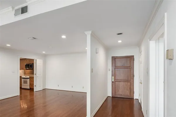 $3,875 | 6335 West Northwest Highway, Unit 614, Dallas, TX 75225