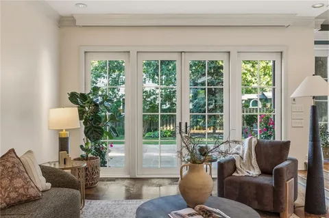 $2,100,000 | 2211 West 69th Terrace, Mission Hills, KS 66208