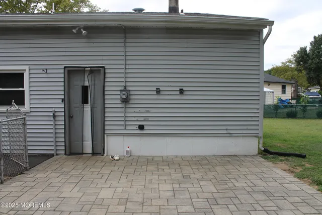 $525,000 | 11 Lammers Street, Hazlet, NJ 07730