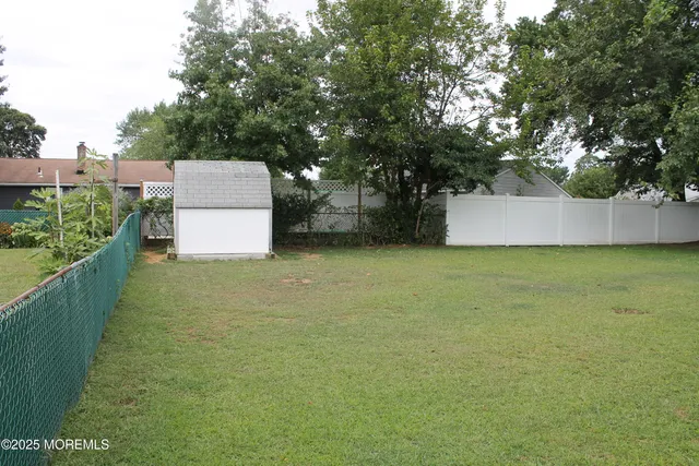 $525,000 | 11 Lammers Street, Hazlet, NJ 07730